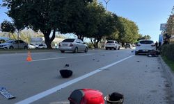 Antalya'da otomobille çarpışan elektrikli bisikletin sürücüsü hayatını kaybetti