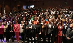 Cumhur İttifakı'nın Adana'daki belediye başkan adayları, kadınların sorularını yanıtladı