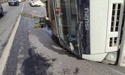 Hatay'da devrilen kamyonun sürücüsü yaralandı