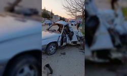 Isparta'da kamyonla otomobilin çarpıştığı kazada 1 kişi yaralandı
