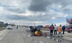 Isparta'da otomobil ve traktörün çarpıştığı kazada 4 kişi yaralandı