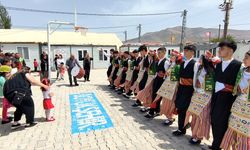 Doğanşehir'de 23 Nisan etkinliği çocuklara moral oldu