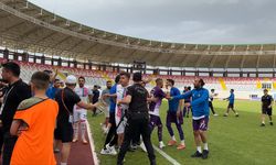 Burdur'da amatör futbol maçında arbede çıktı