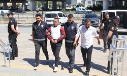 GÜNCELLEME - Antalya'da eski eşini ve arkadaşını bıçakla yaralayan kişi tutuklandı