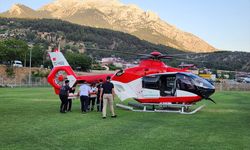 Adana'da ambulans helikopter yaralı motosiklet sürücüsü için havalandı