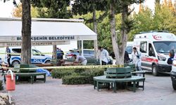 GÜNCELLEME - Adana'da mezarlıkta silahlı saldırıya uğrayan anne ve iki kızı hayatını kaybetti