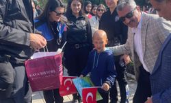 Hatay'da polisler lösemili çocukları ziyaret etti