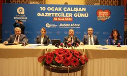 Antalya Büyükşehir Belediye Başkanı Böcek, gazetecilerle buluştu: