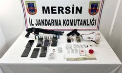 Mersin'de uyuşturucu operasyonunda yakalanan 10 şüpheliden 2'si tutuklandı