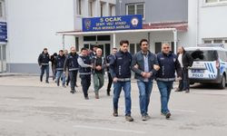 Adana ve Mersin'de göçmen kaçakçılığı operasyonunda 3 zanlı tutuklandı