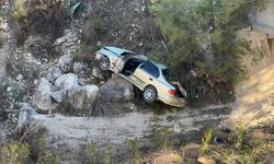 Antalya'da köprüden düşen otomobilin sürücüsü yaşamını yitirdi