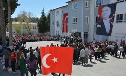 Sahil Güvenlik Akdeniz Bölge Komutanlığı Bando Takımı Gülnar'da konser verdi