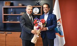 Antalya SGK Müdürü Tanrıöver, ATB Başkanı Çandır'ı ziyaret etti