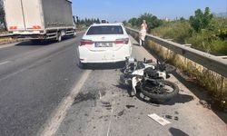 Antalya'da otomobile çarpan motosikletin sürücüsü öldü