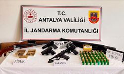 Antalya'da ruhsatsız silah operasyonunda 6 kişi yakalandı