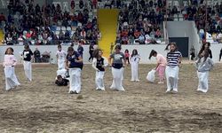 Antalya'da Tarım ve Seracılık Festivali'nde kadınlar kıyasıya yarıştı