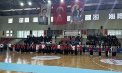 Hatay'da başarılı sporcular ödüllendirildi