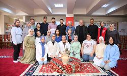 Hatay'da depremzede gençlere medya eğitimi semineri verildi