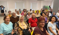 MEÜ bünyesinde açılan "60+ Tazelenme Üniversitesi"nde yıl sonu etkinliği yapıldı