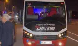 Düzce'de şehiriçi yolcu minibüsü yayaya  çarptı
