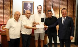 Başkan Narlı’dan Gol Kralı Aykut Çift’e Özel Ödül!