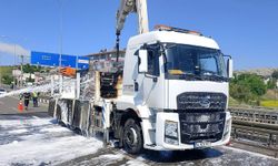 Kahramanmaraş’ta yol bakım aracına yangın