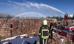 Kahramanmaraş’ta kağıt fabrikasında yangın