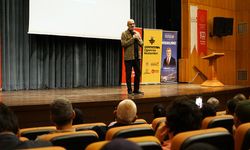 Savaş Barkçin: “Medeniyet Aklı; Bugünü İnşa Eder, Yarına İstikamet Verir”