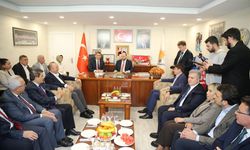 AK Parti Genel Başkan Yardımcısı Büyükgümüş, AK Parti Antalya İl Başkanlığında konuştu: