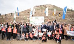 İş Bankası'nın '81 İlde 81 Orman' projesi Adana ile devam ediyor