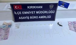 Kırıkhan ilçesinde 148 uyuşturucu hap ele geçirildi