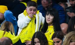 Lösemi hastası küçük Fenerbahçe taraftarının derbi izleme hayali gerçek oldu