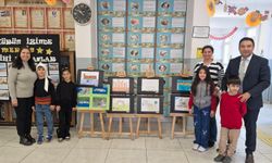 Mersin'de ilkokul öğrencileri tarihi mekanların hem maketini hem resmini yaptı