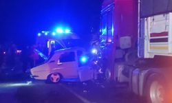 Andırın’da otomobil ile tır çarpıştı: 2 yaralı