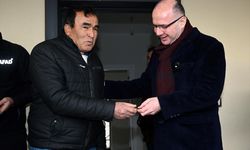 Osmaniye'de yapımı tamamlanan 10 köy evi depremzedelere teslim edildi