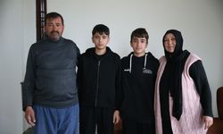 6 ŞUBAT DEPREMLERİNİN ÜÇÜNCÜ YILI - Depremde ailesini kaybeden 2 kardeş, amca ve yengesine emanet