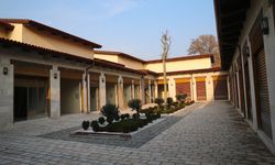 6 ŞUBAT DEPREMLERİNİN ÜÇÜNCÜ YILI - Hatay'da yeniden inşa edilen Uzun Çarşı'daki iş yerlerinin teslimi nisanda başlayacak