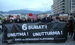 Bakırhan ve Bulut, Hatay'da depremlerde yaşamını yitirenleri anma yürüyüşüne katıldı