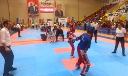 Okul Sporları Küçükler ve Yıldızlar Türkiye Kick Boks Şampiyonası Osmaniye'de başladı