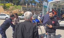 Adana'da otomobille çarpışan motosikletin sürücüsü yaralandı