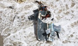 Alanya açıklarında batan balıkçı teknesindeki 2 kişi yüzerek kurtuldu