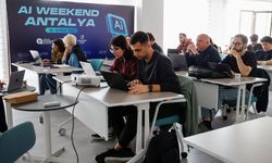 Antalya'da gençlere yönelik yapay zeka eğitimi düzenlendi