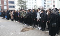 Kahramanmaraş'ta okul saldırısında hayatını kaybeden öğretmen ile öğrenciler anıldı