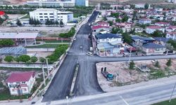 Elbistan Devlet Hastanesi Yolu Sıcak Asfaltla Kaplanıyor