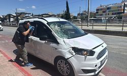 Antalya'da hafif ticari aracın çarptığı çocuk öldü