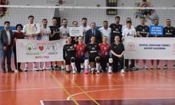 Antalya'da 'Sağlık İçin Filede Buluşalım 9.Geleneksel Voleybol Turnuvası' başladı