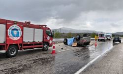 Antalya'da takla atan otomobildeki 2 kişi öldü, 2 kişi yaralandı