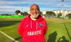 Eski futbolcular Antalya'daki turnuvada buluştu