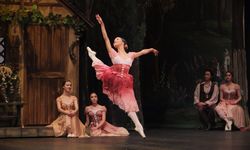 Mersin Kültür Yolu Festivali'nde 'Giselle' balesi sahnelendi