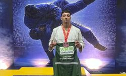 Yeşilayspor Kulübünün milli sporcusu Ahmet Tombul'un ju jitsudaki üçüncülüğü gururlandırdı